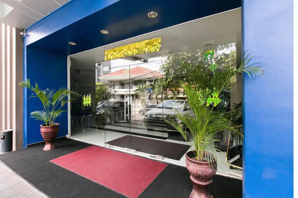 Сурабая: Hotel 88 Embong Kenongo by WH