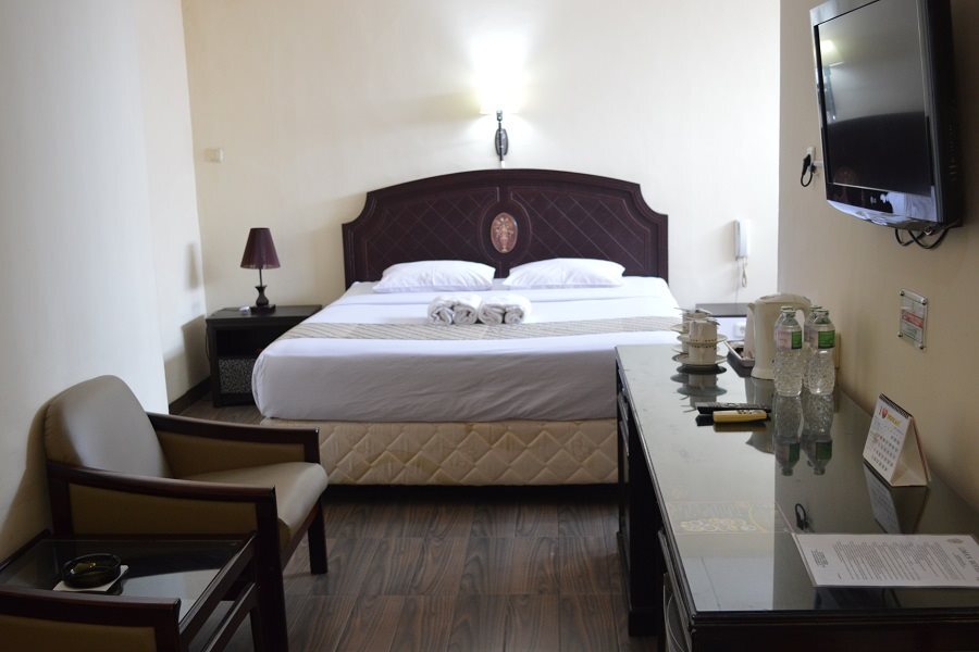 Букиттинги: Lima's hotel