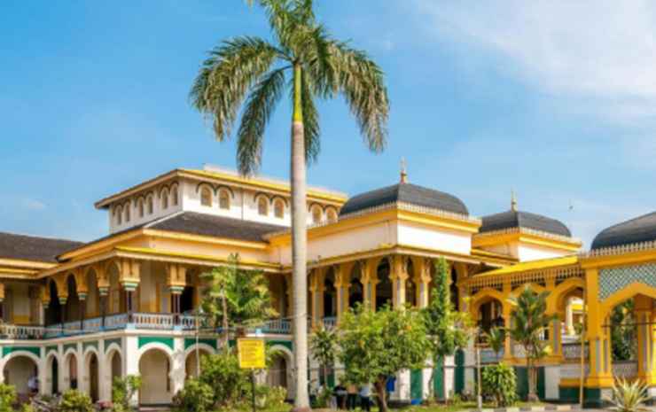 Медан: Wisma Syailendra