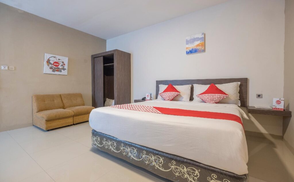 Макассар: OYO 1679 Hotel Century Makassar