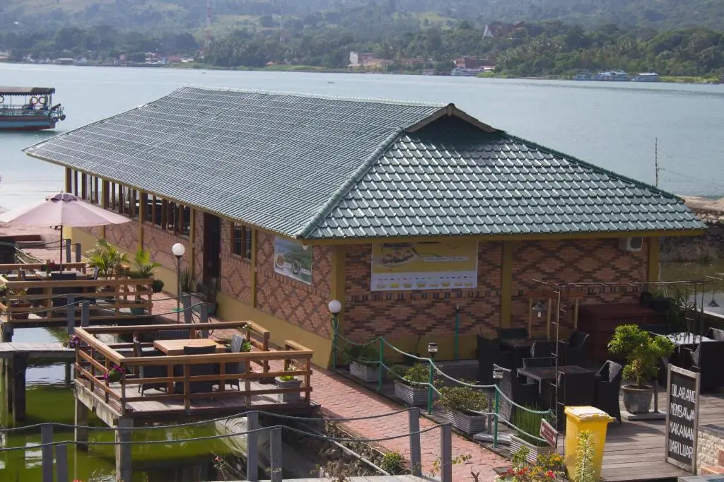 Озеро Тоба: Toba Village Inn