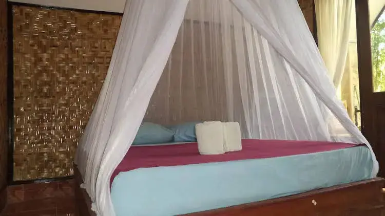 Гили-Мено: Bareng Bareng Bungalows