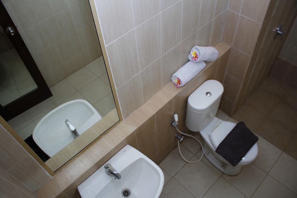 Джокьякарта: Summer Season Hotel