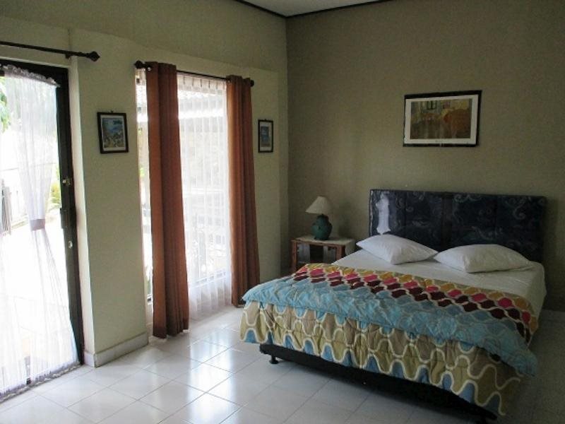 Гили Траванган: Nirwana Guest House & Villa