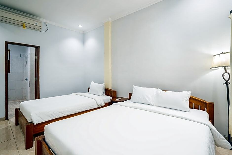 Блахбату: Nirmala Guest House