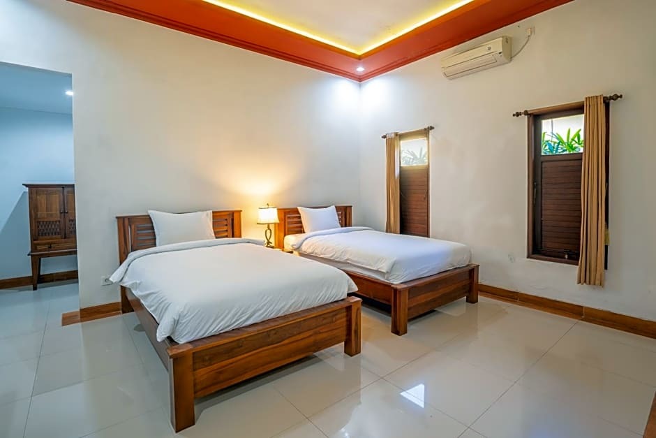 Блахбату: Nirmala Guest House