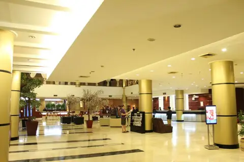 Grand Elite Hotel Pekanbaru — фото 1