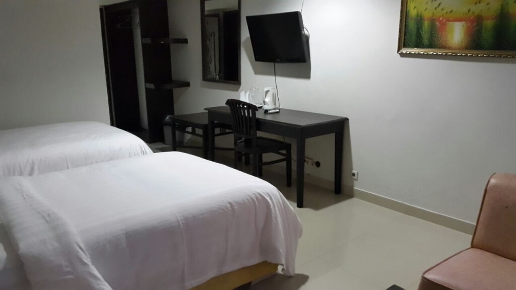 Манадо: Manado Plaza Hotel