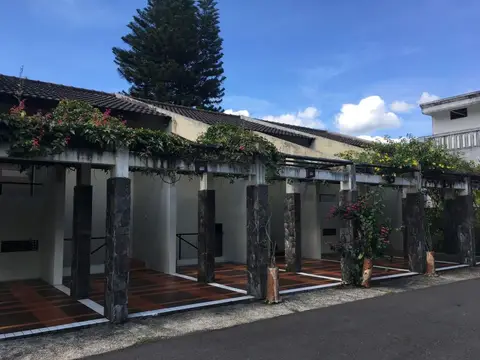 éL Hotel Kartika Wijaya Batu — фото 1