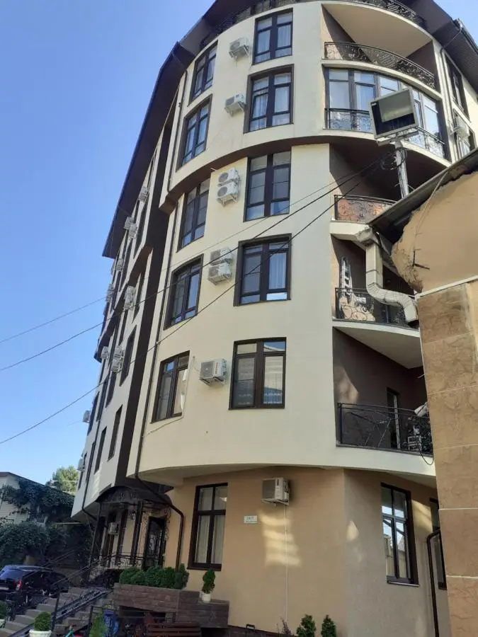 Красная Поляна: Apartment on Demokraticheskaya