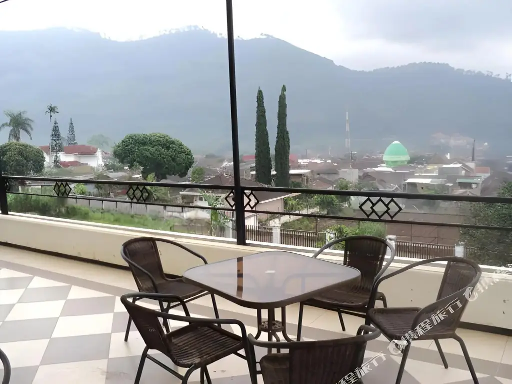 Бату: Seulawah Resort And Cafe