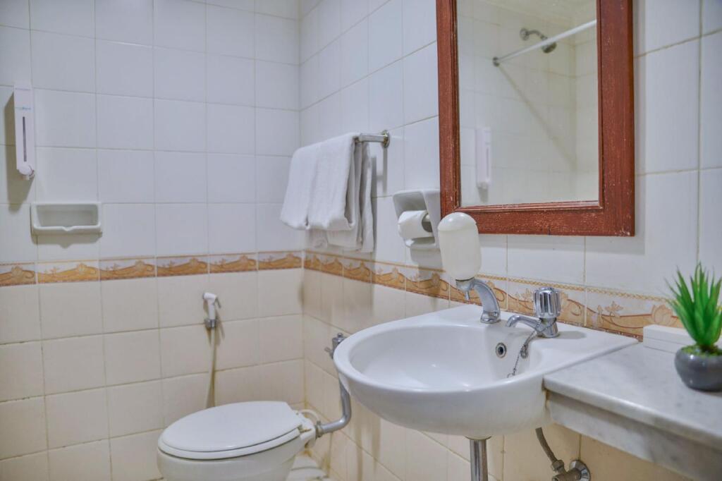 Джакарта: Jusenny Hotel