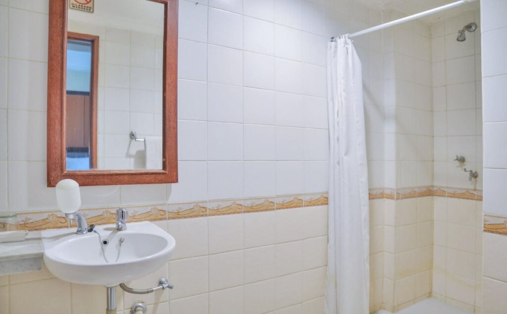 Джакарта: Jusenny Hotel