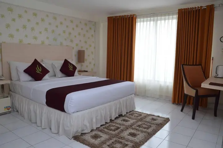 Денпасар: Santosa City Hotel