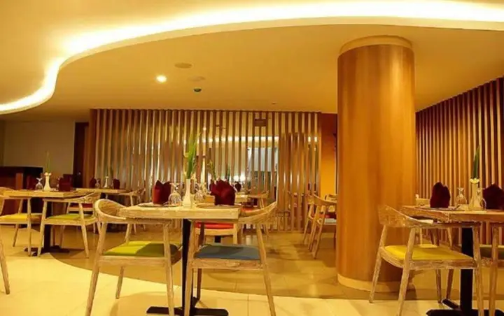 Денпасар: Santosa City Hotel