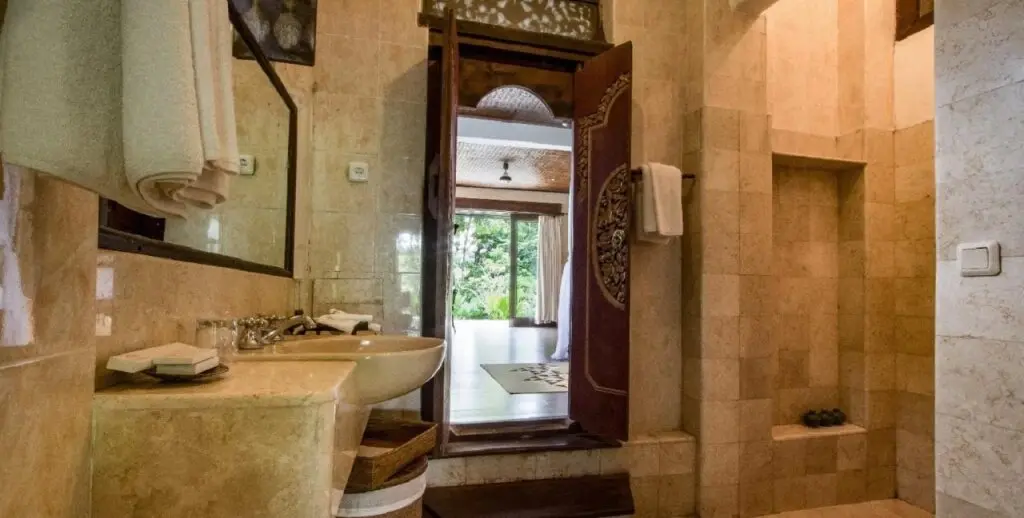 Сукавати: The Bali Purnati Center For The Arts