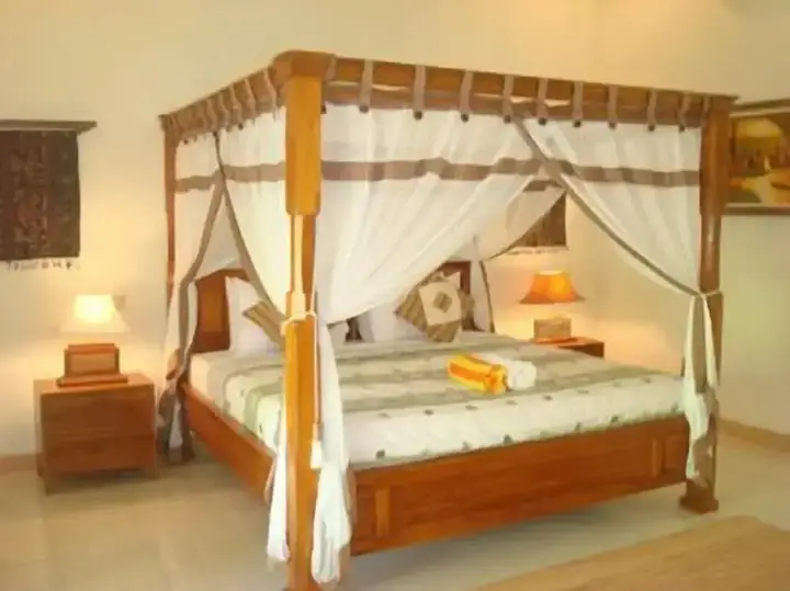Бунутан: Pazzo Bali