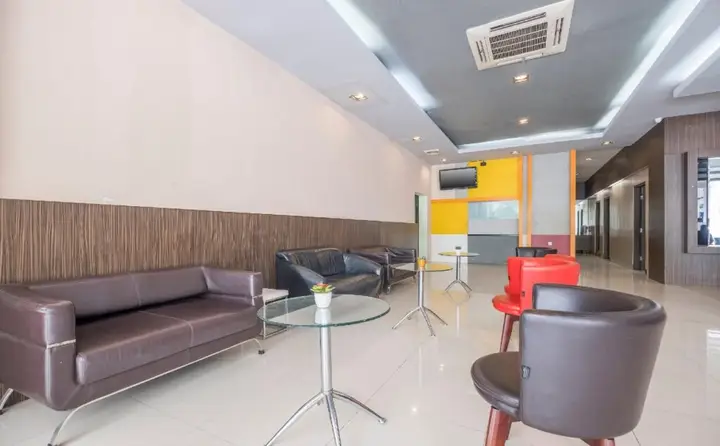 Макассар: OYO 317 New Legend Hotel