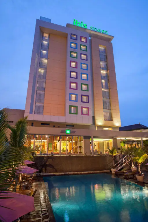 Суракарта: ibis Styles Solo
