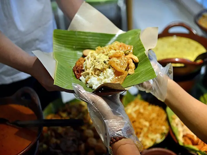 carousel image 4
