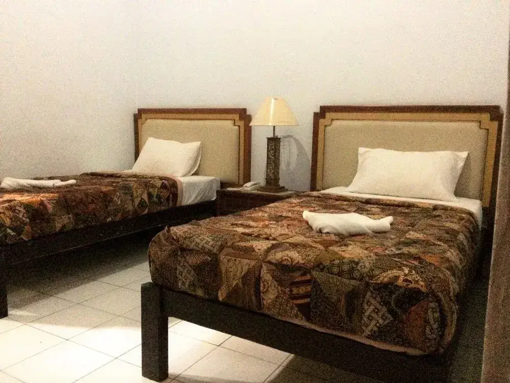 Умеаньяр: Aditya Beach Resort Mandarmani