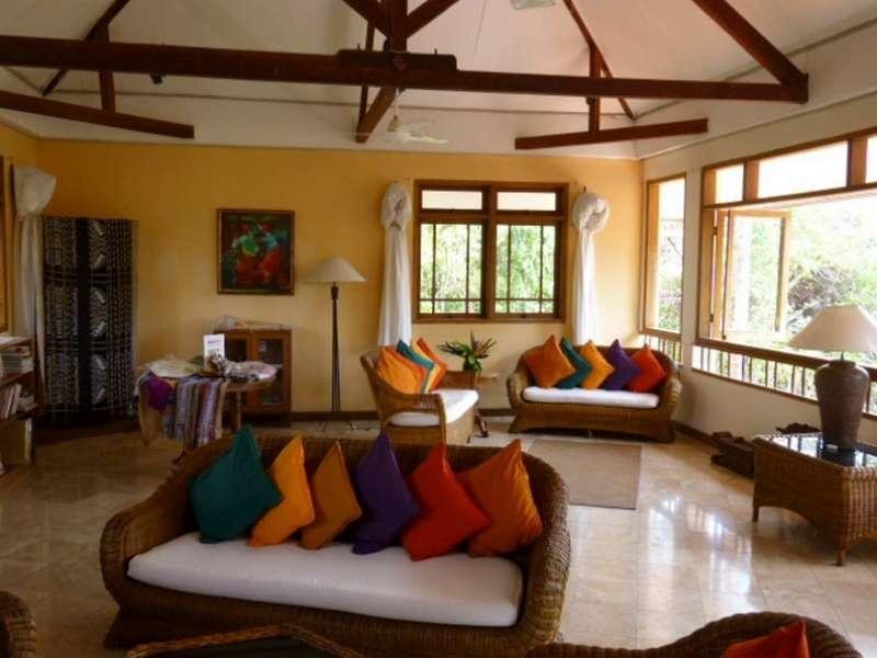 Джимбаран: Udayana Kingfisher Eco Lodge
