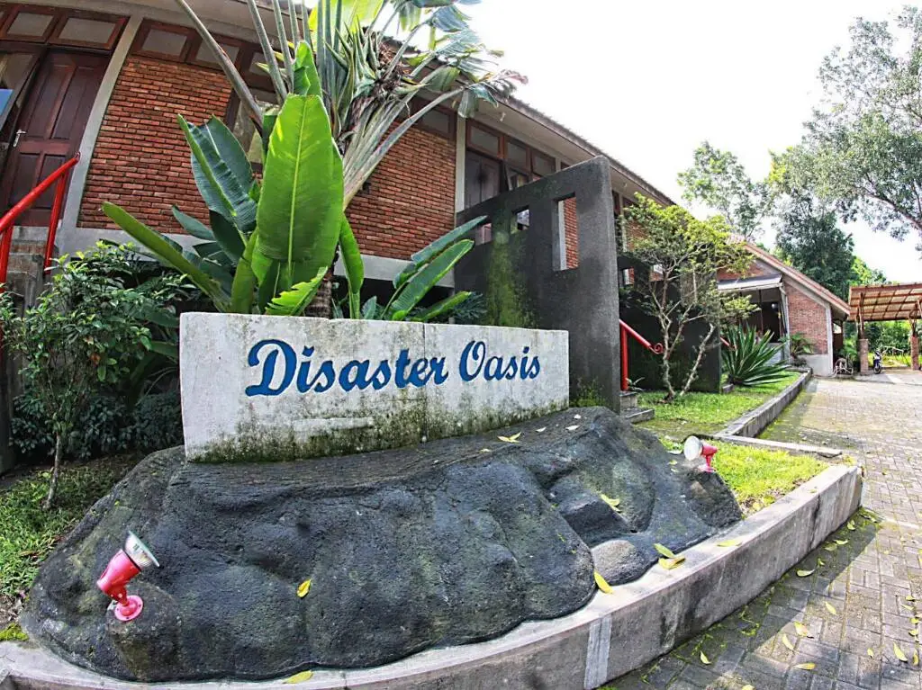 Disaster Oasis — фото 1