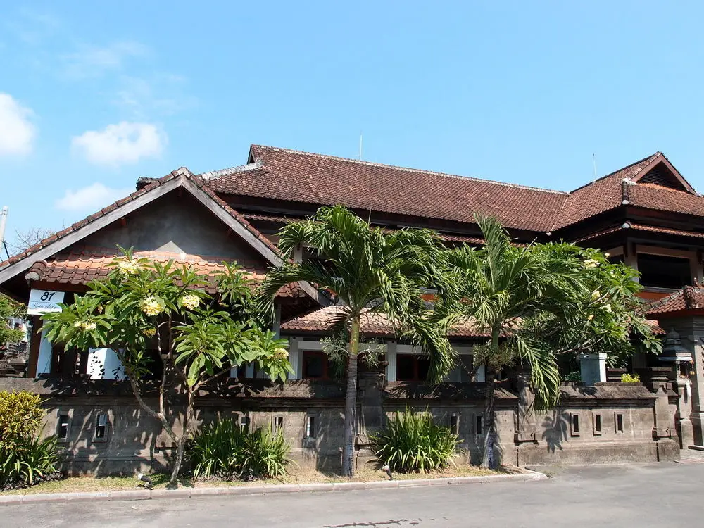 Кута: 31 Kuta Lodge