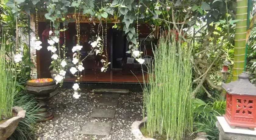 Убуд: Anom Cottages