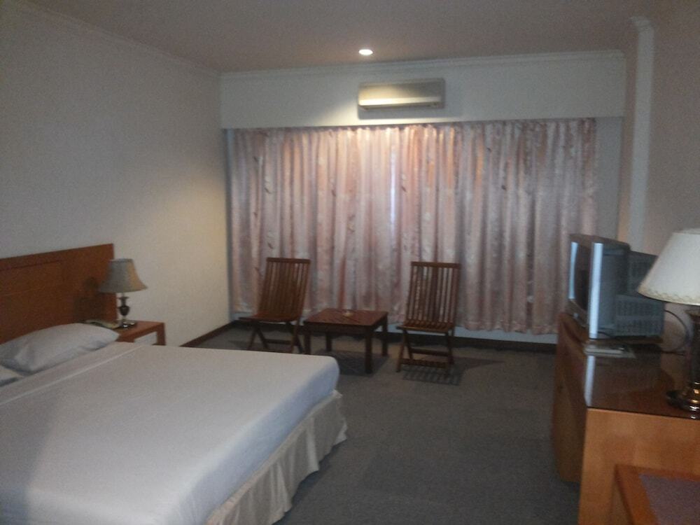 Танджунг Пинанг: Plaza Hotel Tanjungpinang