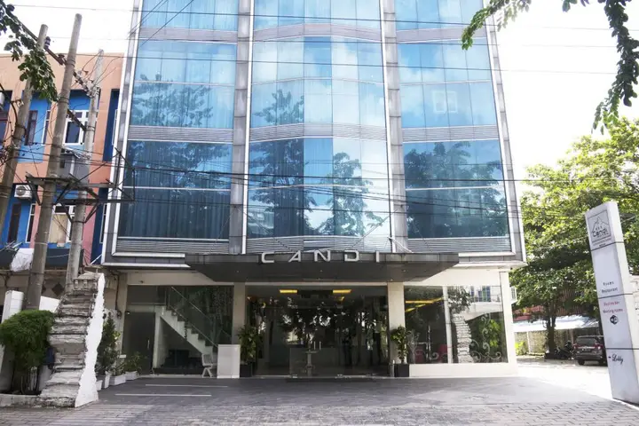 Медан: Candi Hotel