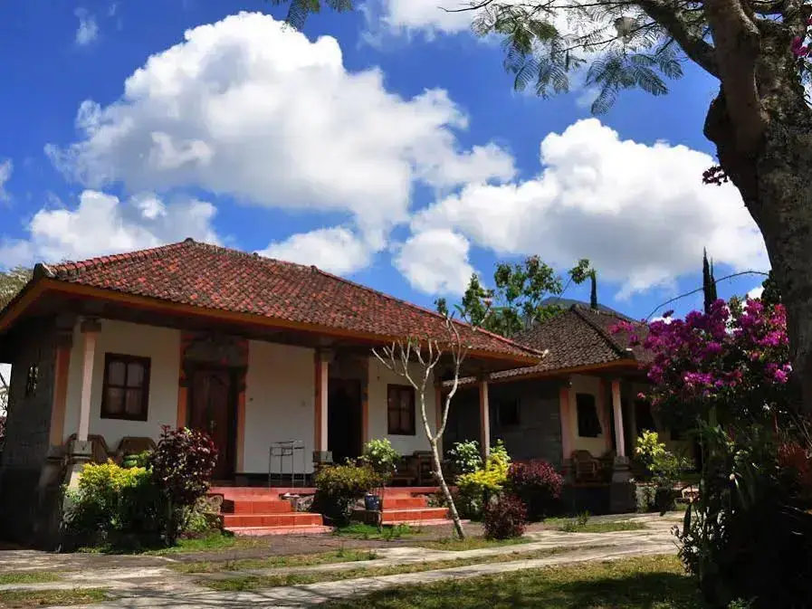 Кинтамани: Arlina's Bungalow & Restaurant