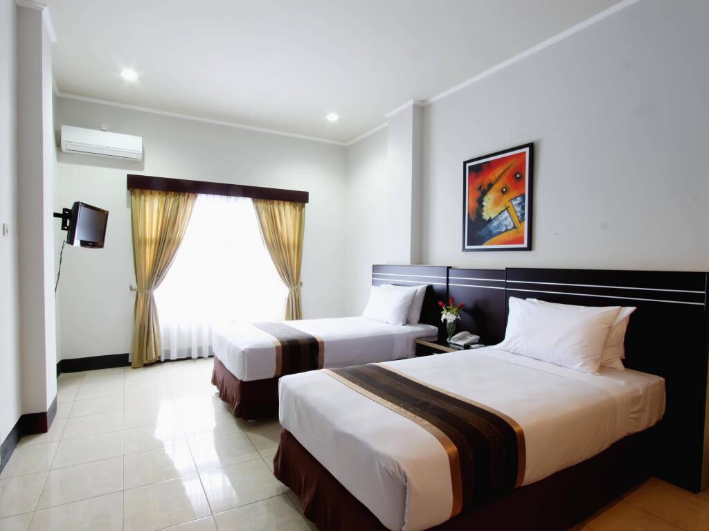 Матарам: Maktal Hotel Mataram