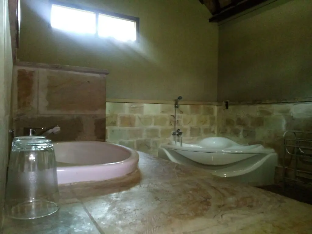 Пемутеран: Suka Sari Cottages