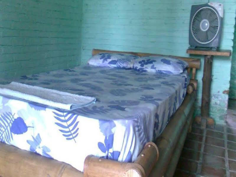 Умеаньяр: Hepi Bungalo