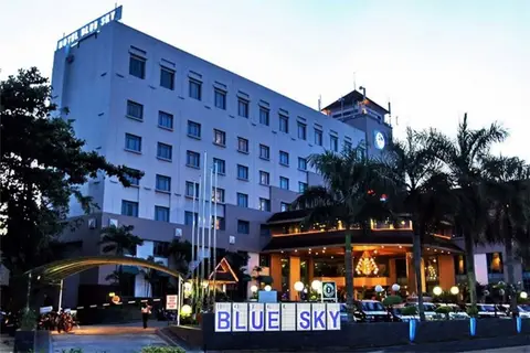 Blue Sky Hotel — фото 1