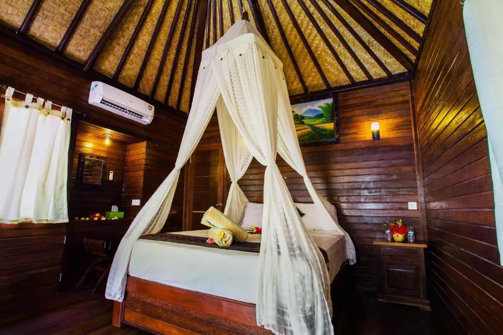 Остров Ченинган: Secret Point Huts