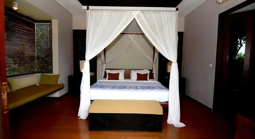 Беноа: Swiss-Belhotel Bay View Villa
