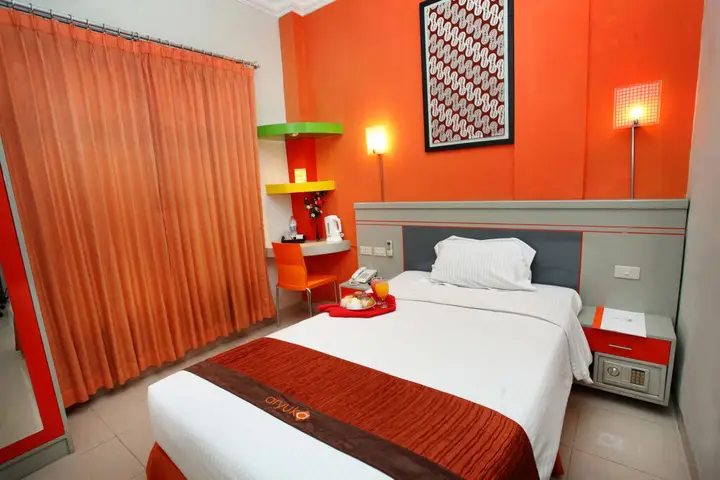 Депок: Hotel Aryuka