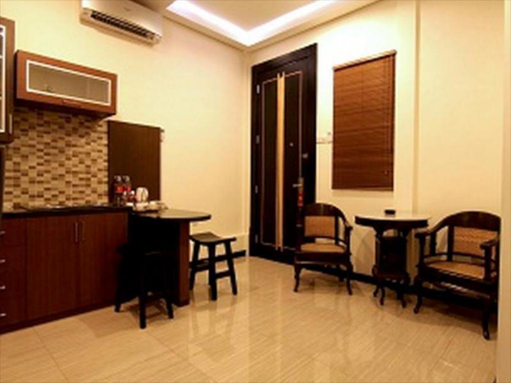 Паданг: Savali Hotel