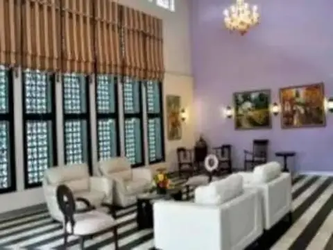 Hotel Gajah Mada 100 — фото 1