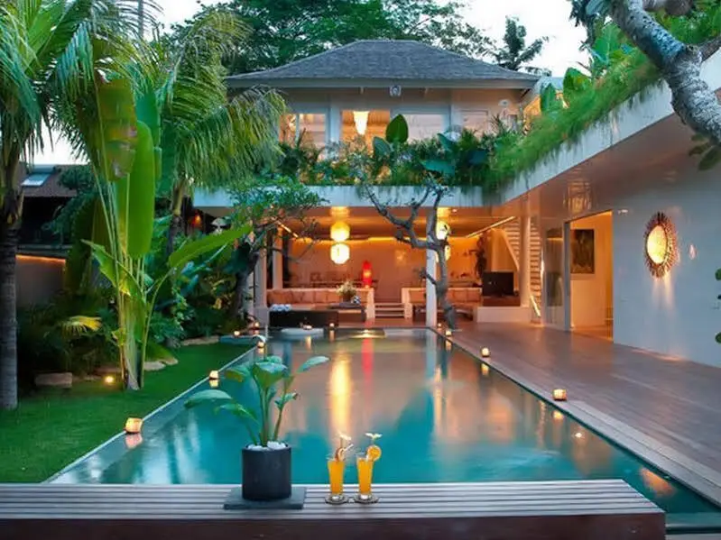 Сесе: Villa Umah Pesisi