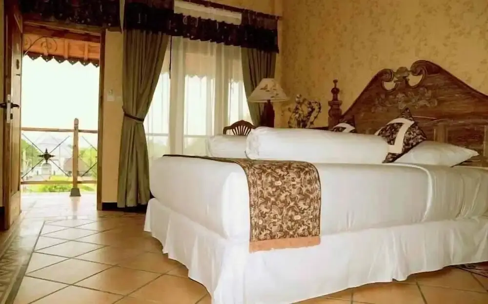 Суракарта: Omah Sinten Heritage Hotel & Resto