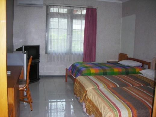 Сурабая: Savira Guest House