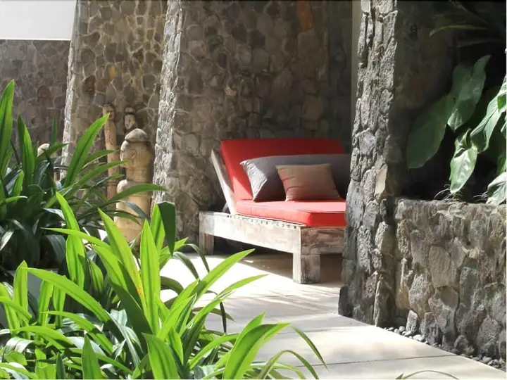 Табанан: Villa Niloufar