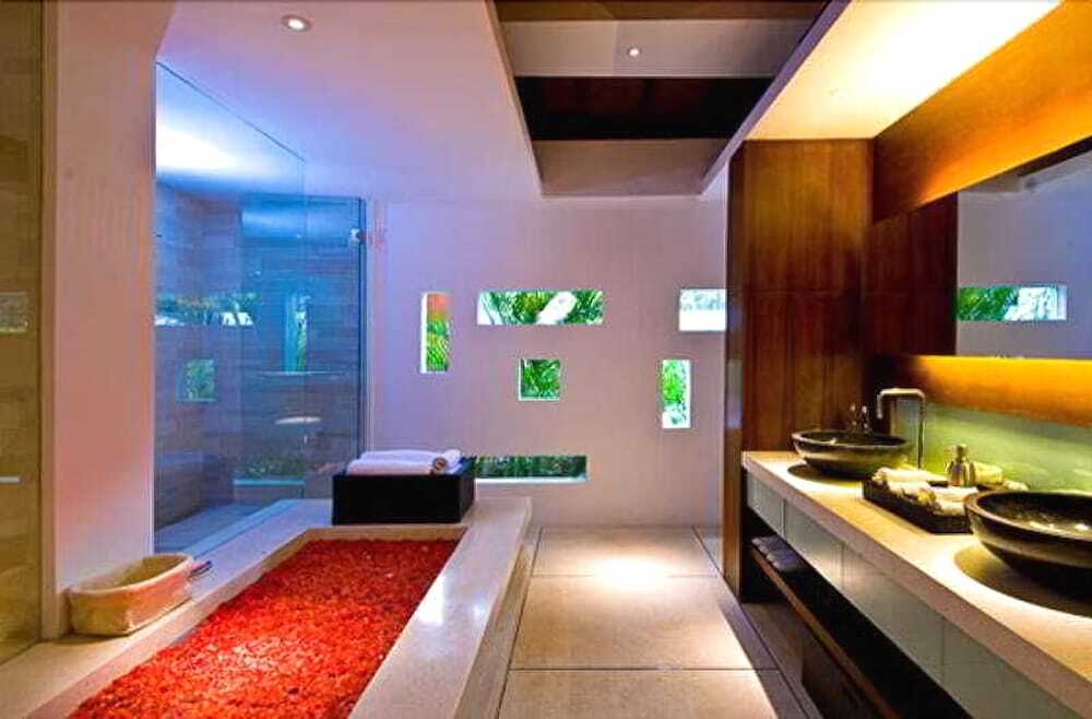 Табанан: Villa Niloufar