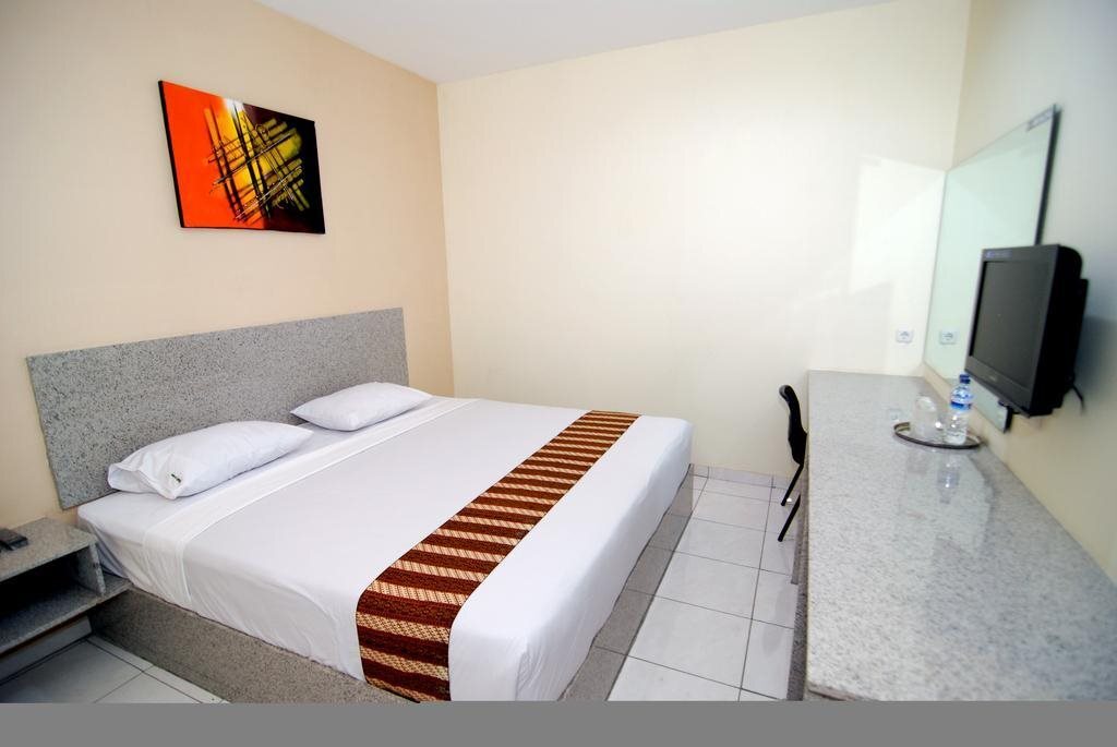 Сурабая: Avi Hotel Surabaya