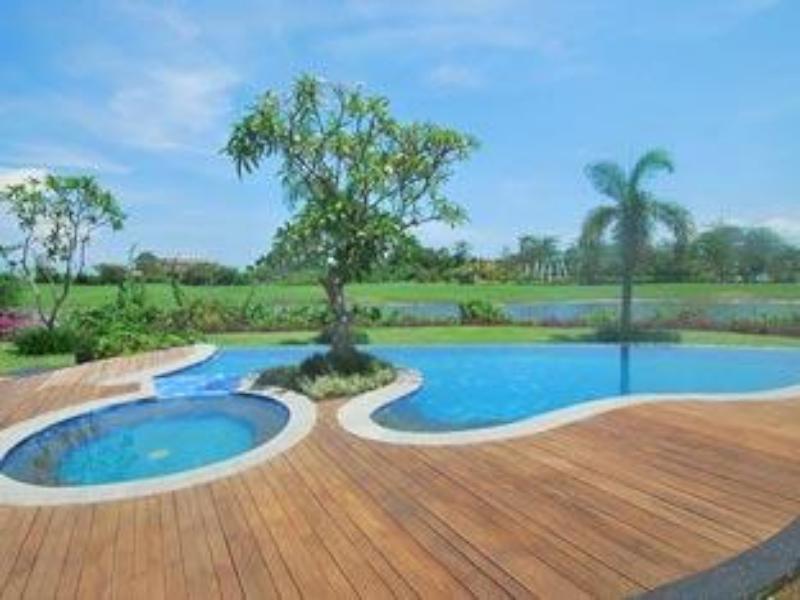 Пекату: Water Edge Villa by Soscomma
