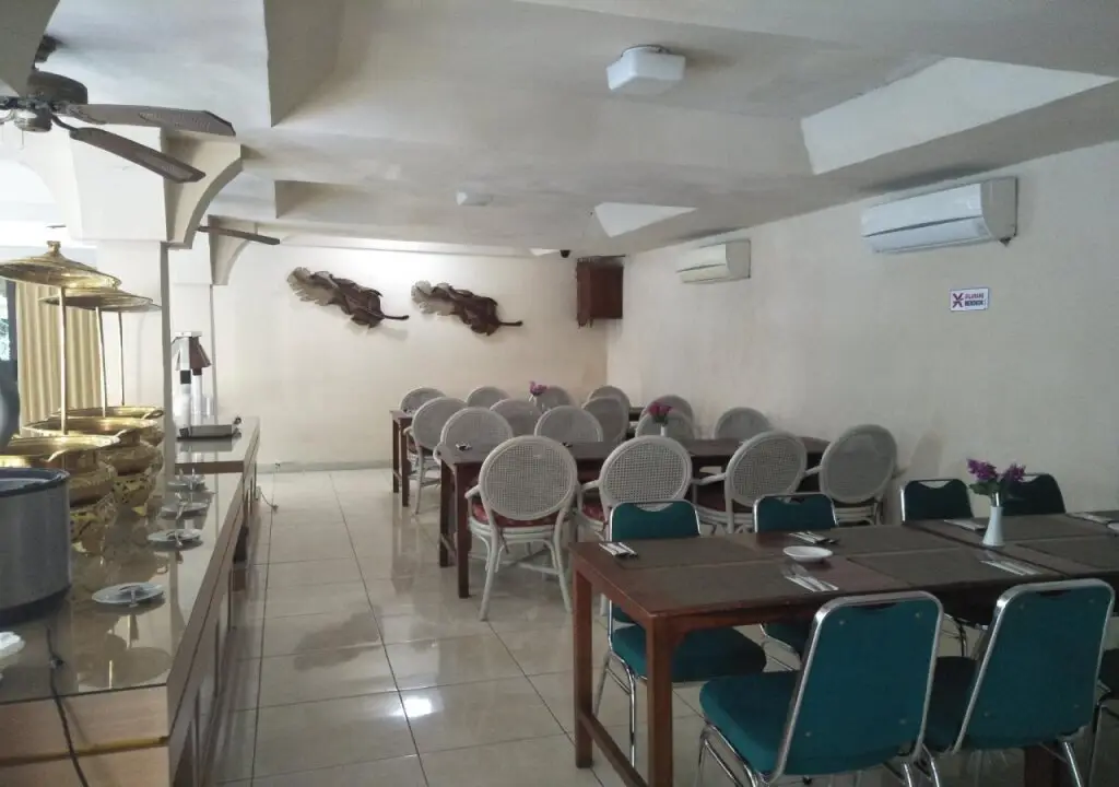 Джокьякарта: Hotel GRAND ROSELA Yogyakarta