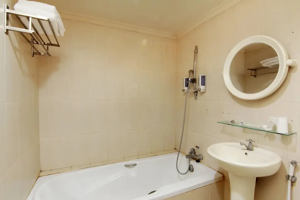 Джокьякарта: Hotel GRAND ROSELA Yogyakarta